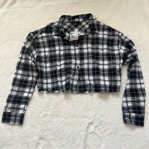 NWT Forever 21 crop flannel long sleeve top black plaid XL